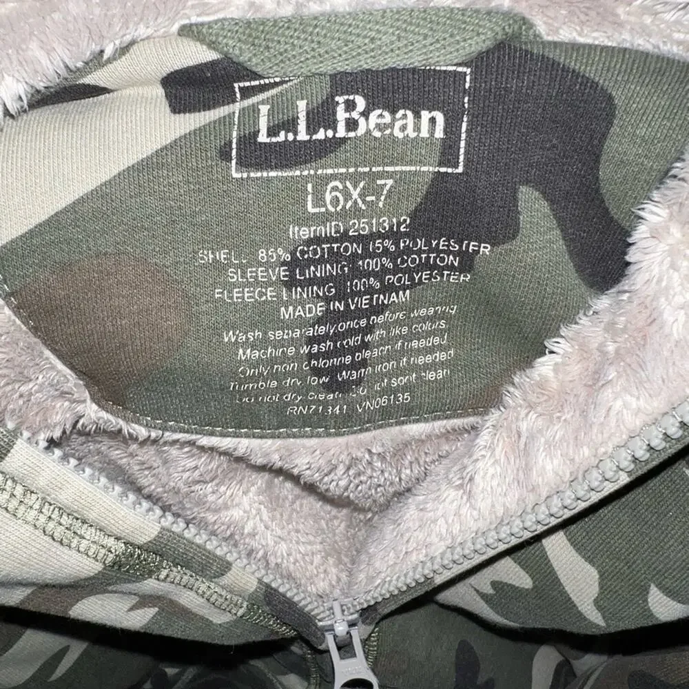 LL BEAN KIDS “CAMO” FULL ZIP “HOODIE”WITH SHERPA LINING SIZE 6X/7 MINT
